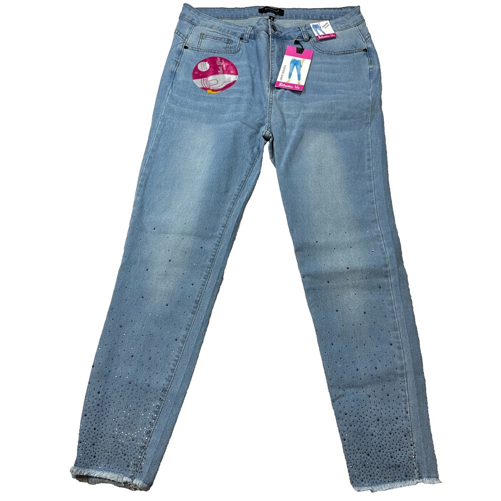NWT Between Us Jeans Womens 16 Butt Lifter High Rise Skinny Raw Hem
